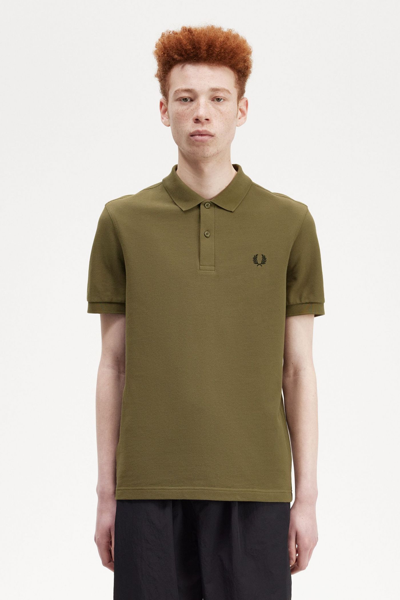 M6000 - Uniform Green / Black | The Fred Perry Shirt | Men's Short ...