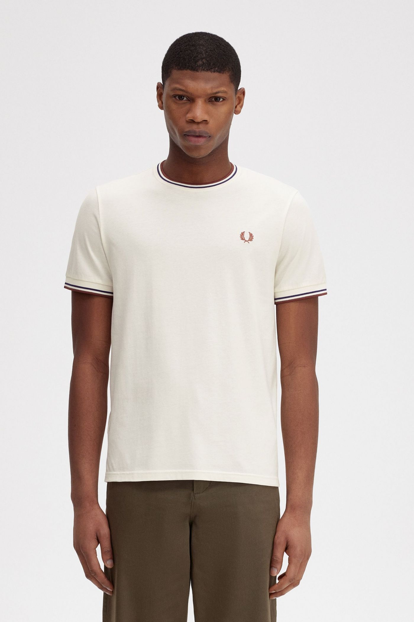 Twin Tipped T-Shirt - Ecru / Whisky Brown - Fred Perry