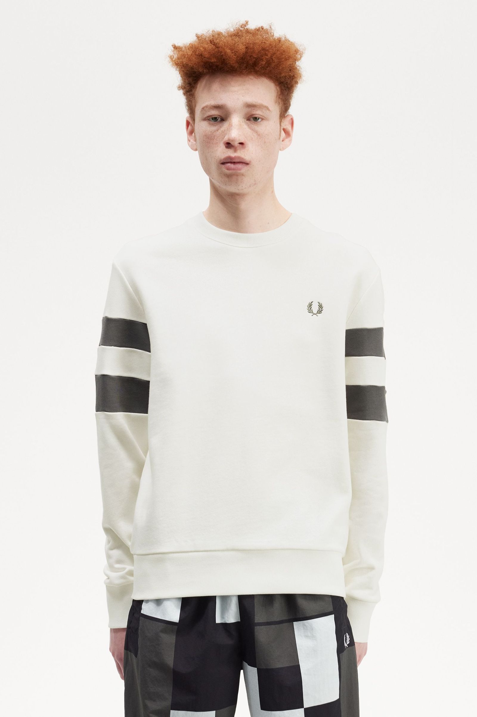 Tipped Sleeve Sweatshirt | Fred Perry