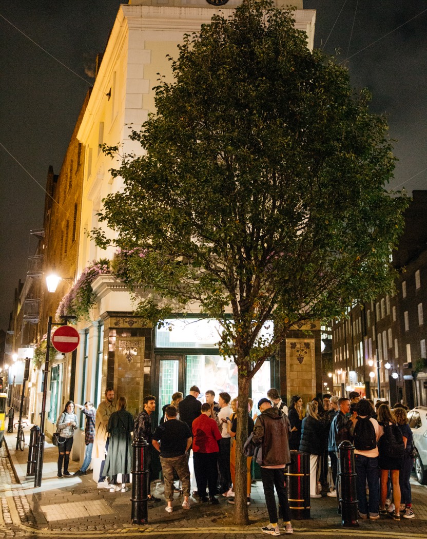 Fred perry outlet london