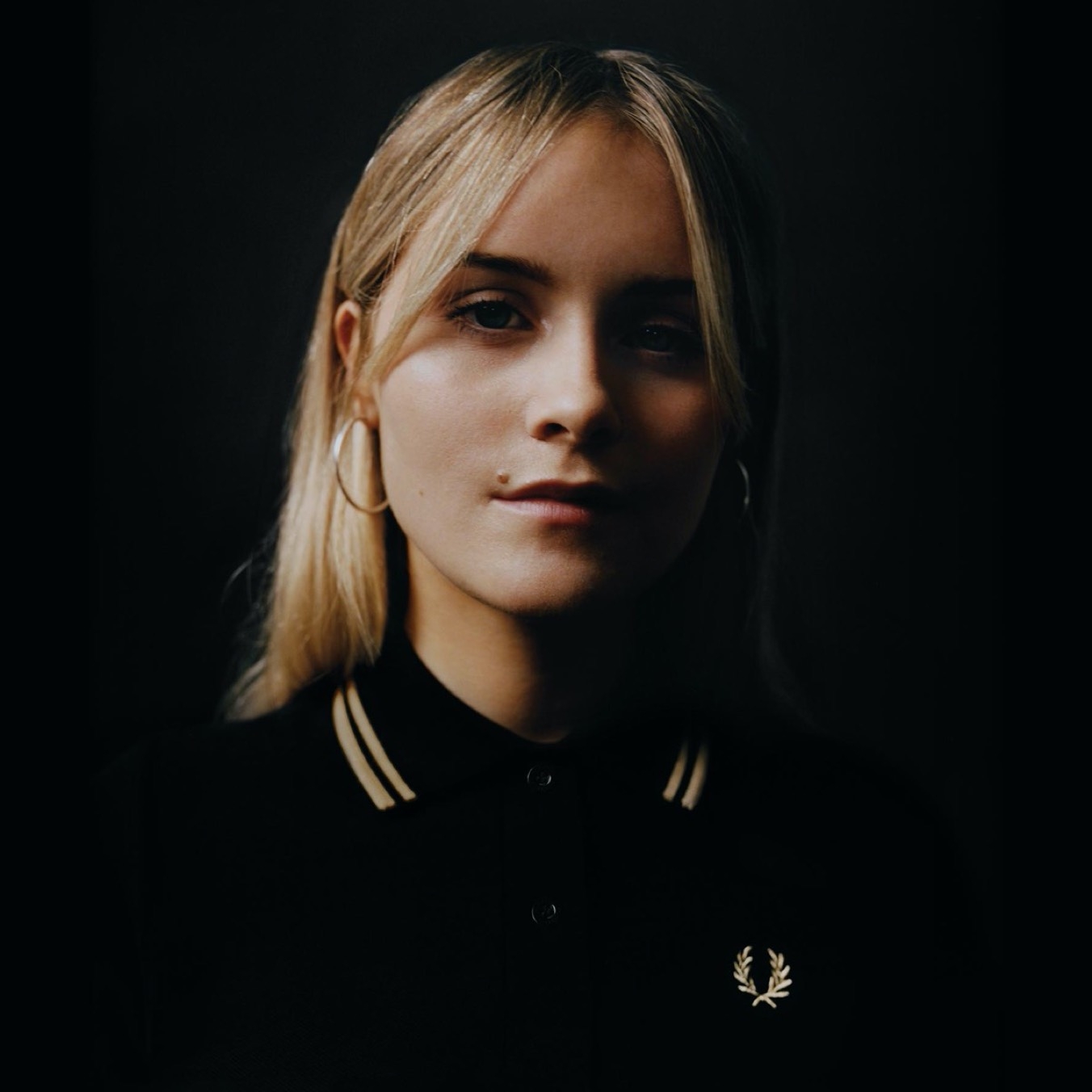 black champagne fred perry